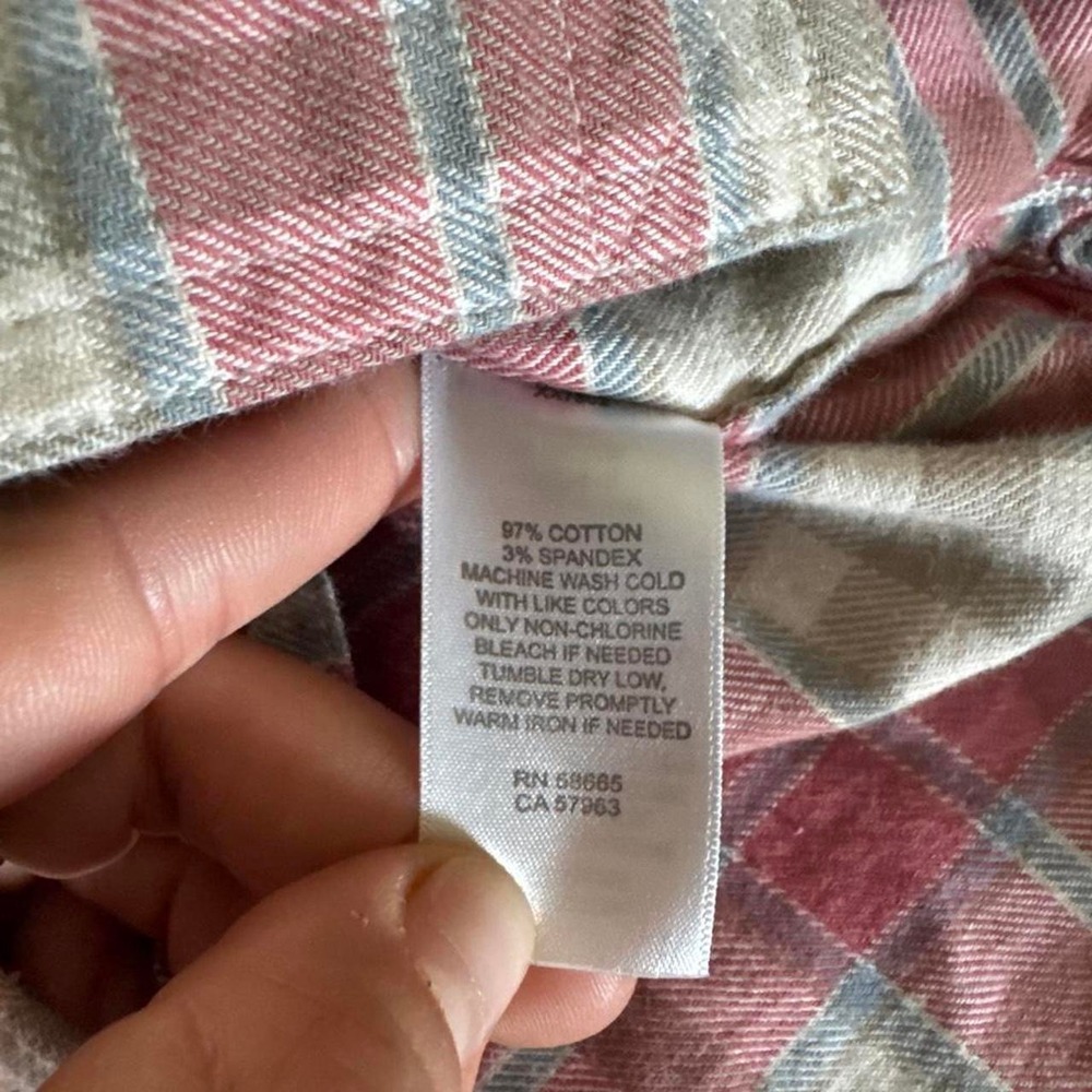 1901 Exclusive Button Up - Picture 3 of 4